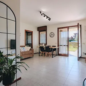https://la-maison.hotelinveneto.com