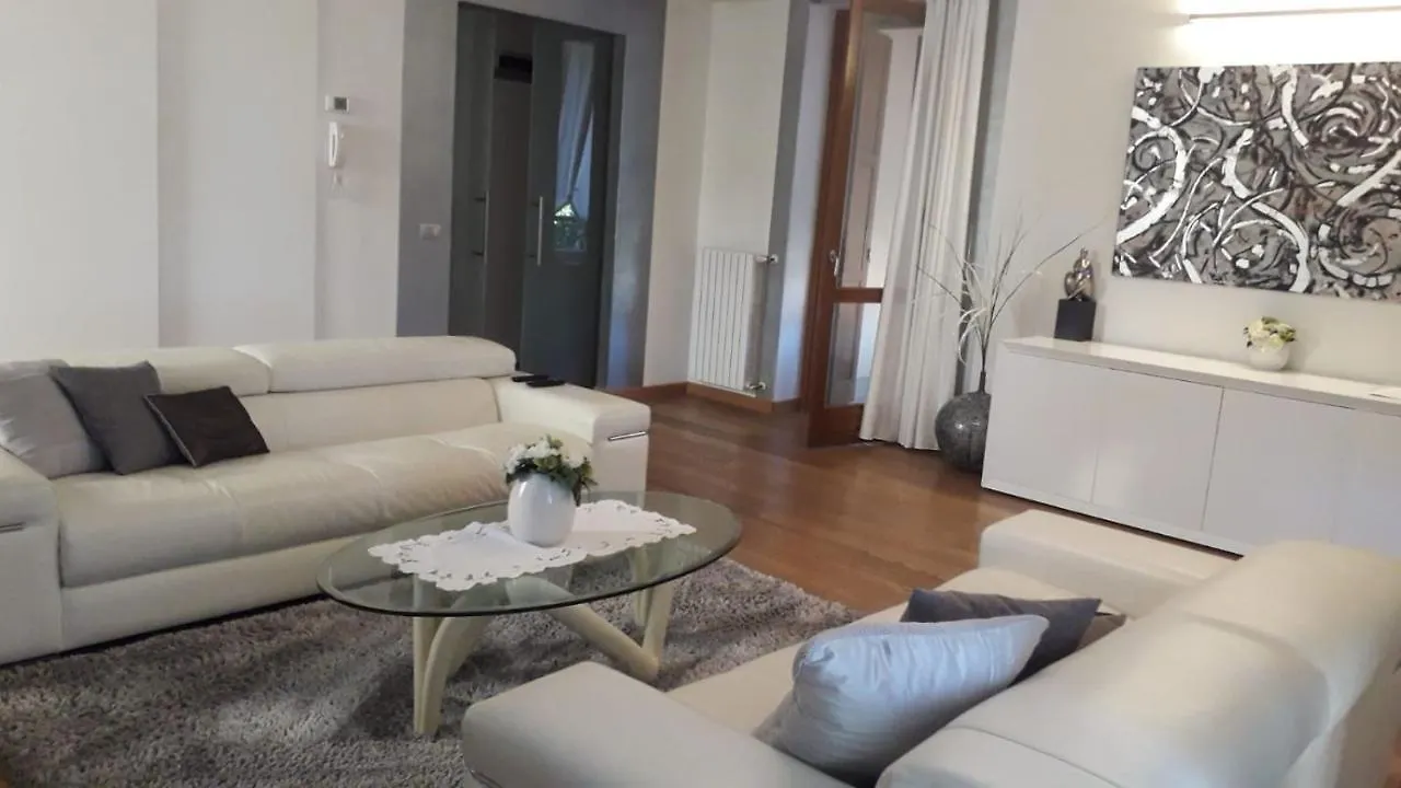 Apartment Franciacorta Suite Corte Franca Italy